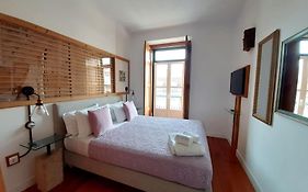 Otília Apartments